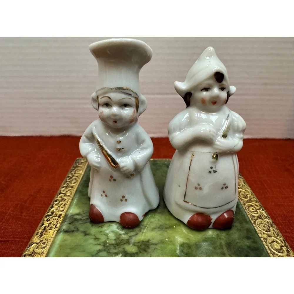 Vintage Dutch Boy and Girl Salt and Pepper‎ Shakers Porcelain Japan Hand Painted